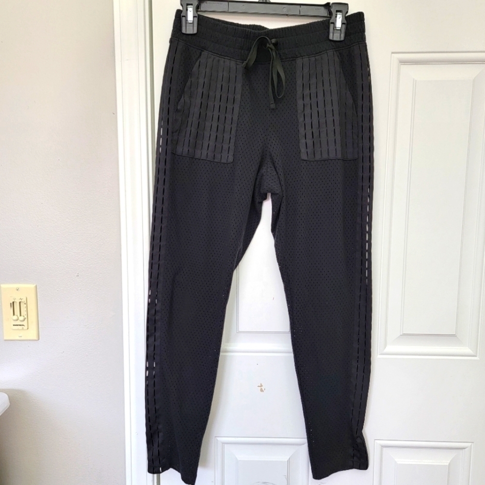 Victoria's Secret Sport Perforated Black Jogger Pull On Pants Pockets Size Small
